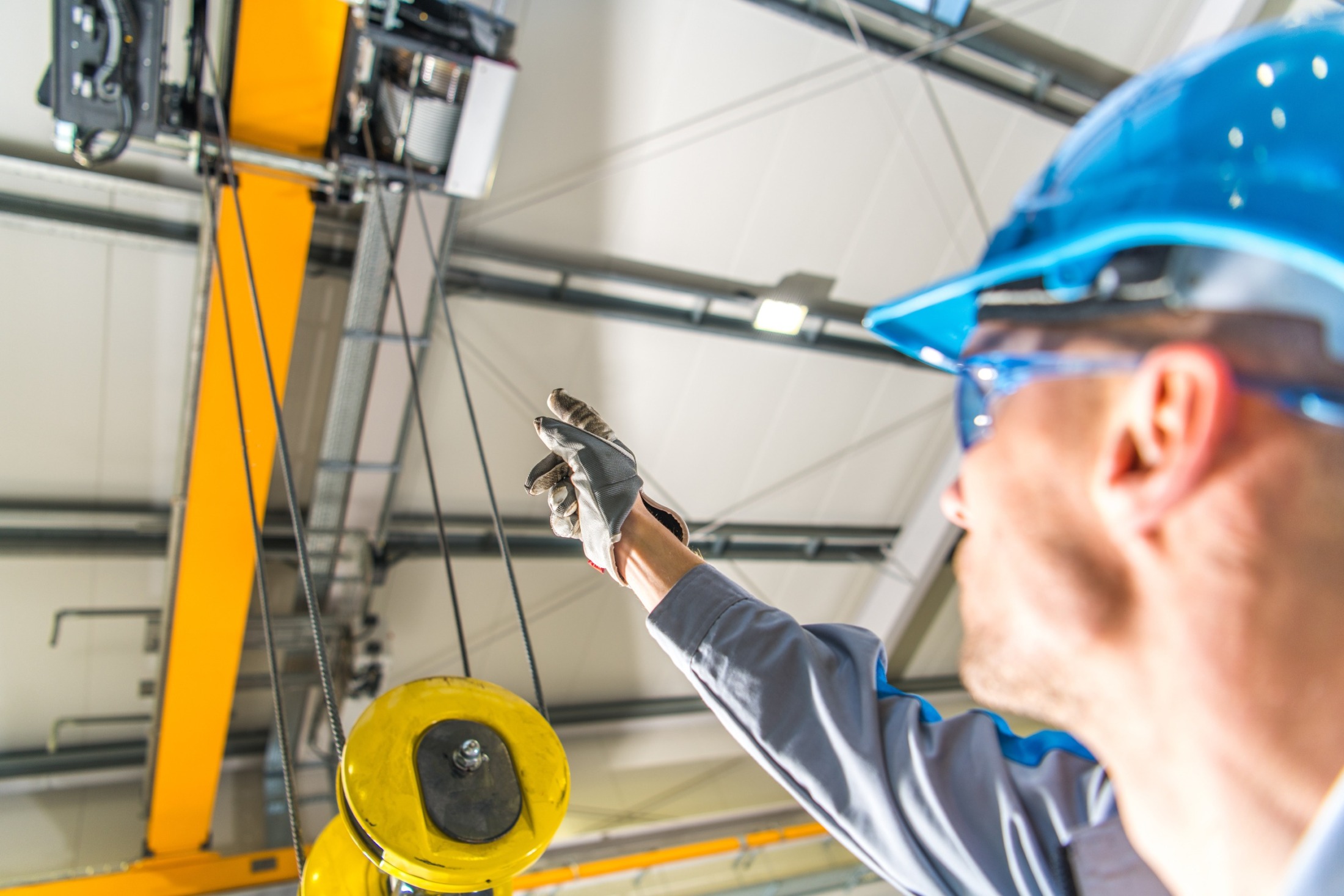 Ceiling mounted cranes